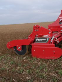 Kverneland H series, robus medium sized but effective in most conditions