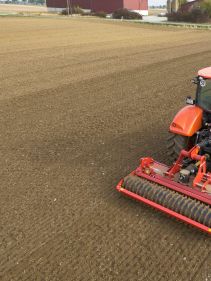 Kverneland H series, robus medium sized but effective in most conditions