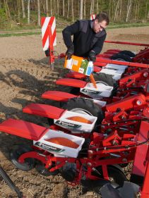 Kverneland monopill e-drive2, Mechanical precision drill for beet, rape and chicory