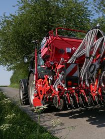 Kverneland e-drill maxi pluss, combined grain and fertilizer model