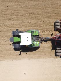 Kverneland u-drill, universal seed drill combination - seedbed preparation and levelling