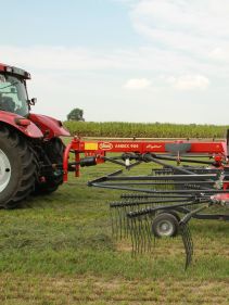 Double Rotor Rakes - VICON ANDEX 804-844-904 HYDRO-904 PRO, high performance also under though conditions cause by a strong carrier frame