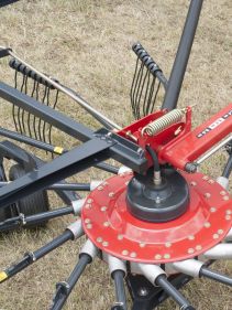 Double Rotor Rakes - VICON ANDEX 804-844-904 HYDRO-904 PRO, high performance also under though conditions cause by a strong carrier frame