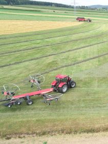 Four Rotor Rakes - VICON ANDEX 1304 PRO, super efficient in use during field operation with ISOBUS option