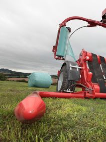 Bale Wrappers - VICON BW 2850, high volume and easy to use during operation. Its strong and stable allowing you to wrap on the move