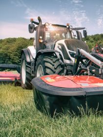 Mower Conditioners - VICON EXTRA 732FT - 732FR - 736FT - 736FR FRONT MOUNTED MOWER CONDITIONERS, new and comfortable ideas to the machine with a maintenance friendly design