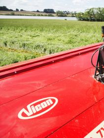 Mower Conditioners - VICON EXTRA 7100T VARIO - 7100R VARIO - EFFICIENT BUTTERFLY MOWER COMBINATION, outstanding performance with new QuattroLink suspension