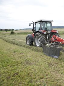 Single Rotor Rakes - VICON ANDEX 323-353-394-424T-434-474T, designed for low power tractors, but still provides great working width