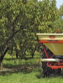 pendulum spreaders - Vicon SuperFlow PS403VITI, made for orchards also easy during operation