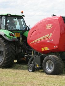 Variable Chamber round balers - VICON RV 5216 - 5220 PLUS, high performance during field operation
