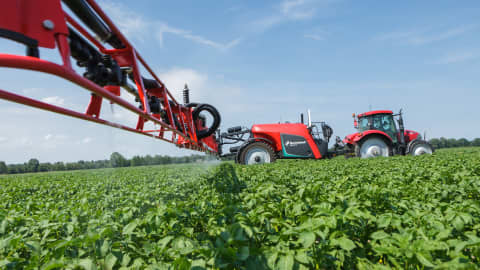 Kverneland iXtrack T4, effective, precise, stable and easy on field