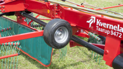 KVERNELAND 9464 C - 9472 C - 9472 C HYDRO - 9476 C, strong frames and cost efficient with CompactLine maintenance-friendly gearbox
