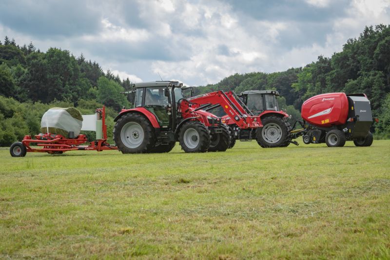 Round Bale Wrappers - Kverneland 7730, made for smaller tractors but still fully atuomatic