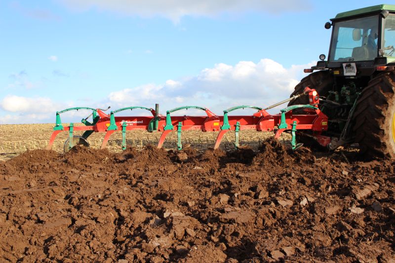 Kverneland AB AD, easy and efficient ploughing