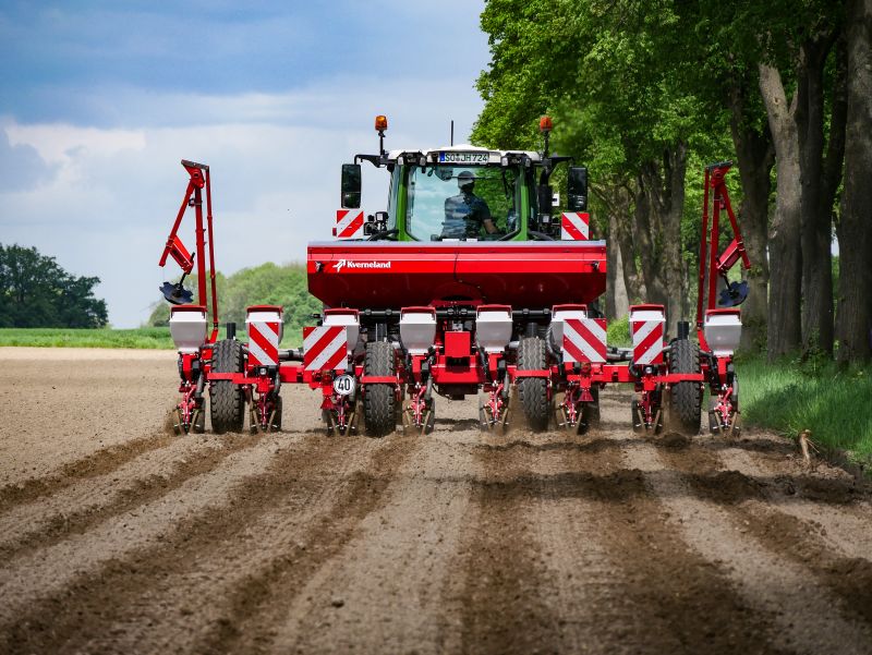 Kverneland optima TFprofi, high performance and reduced tractor power requirement