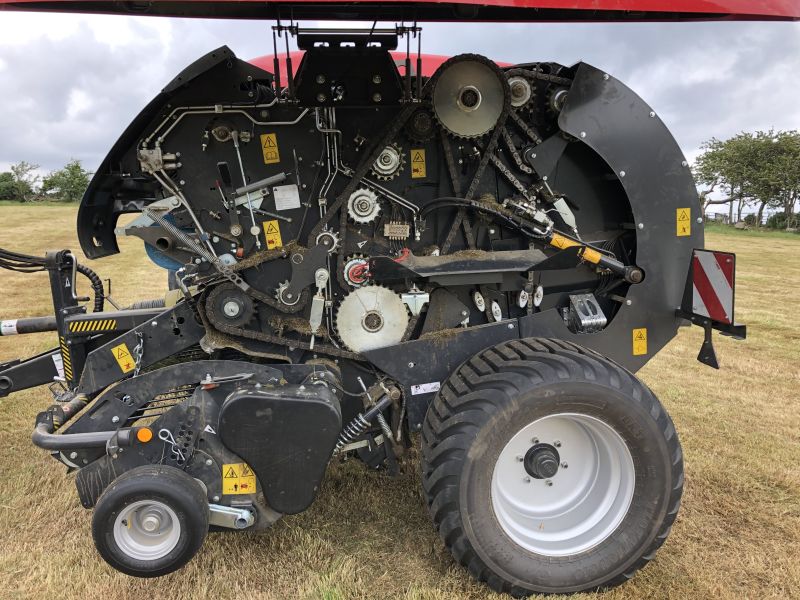 Fixed Chamber Round Balers - Kverneland 6500 F, full roller with high performance for heavy silage conditions