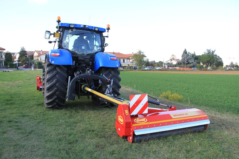 Choppers - VICON BROMEX PXD, versatile machine suitable for front and rear tractor mounting also Robust Transmission