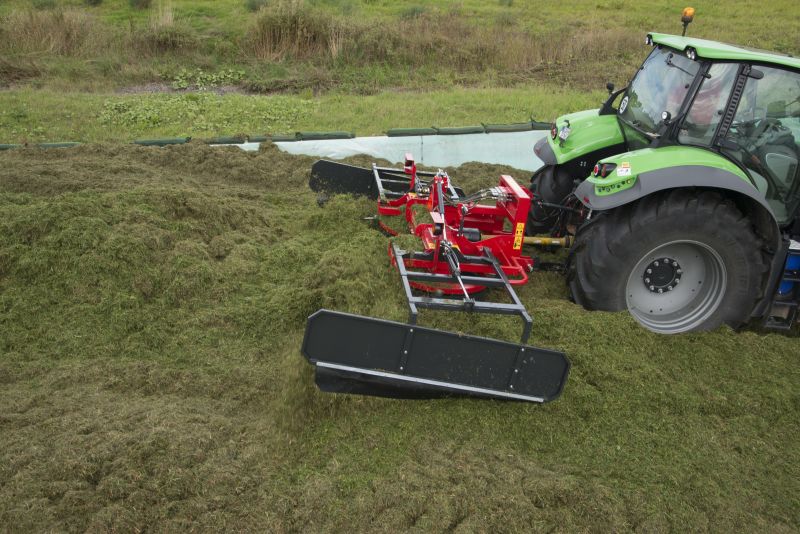 Silage Spreaders - VICON DUPLEX 400 - 600, great capacity and high performance also easy to use in operation