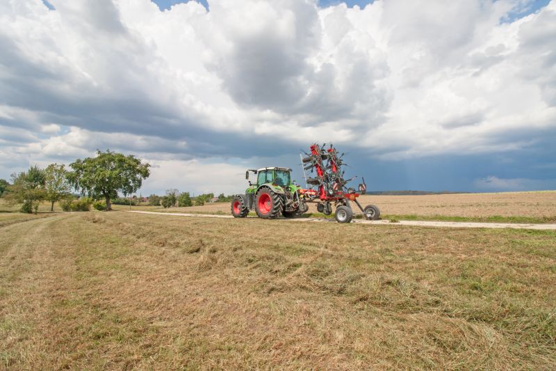 Tedders, Trailed - VICON FANEX 904C - 1124C, purpose-built for smaller tractor but will also operate with larger ones