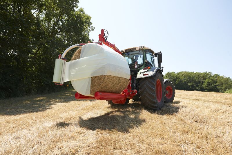 Bale Wrappers - VICON BW 2250, wrap on the move with easy and gentle self-loading of the bales