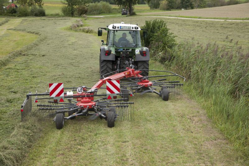 Double Rotor Rakes - Andex 714T VARIO - 714T EVO, CompactLine Gearbox provides almost maintenance free and great strengt during operation