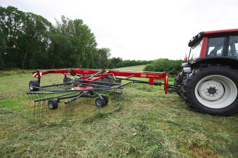 Double Rotor Rakes - VICON ANDEX 774, great maneuvreability and superb performance