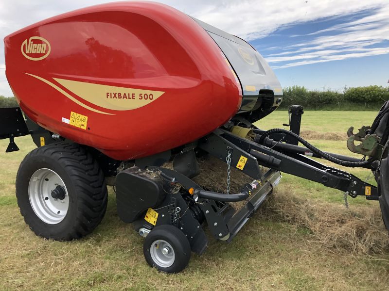 Fixed Chamber round balers - VICON FIXBALE 500, specialist baler for heavy silage conditions with low power requirments for efficient operation