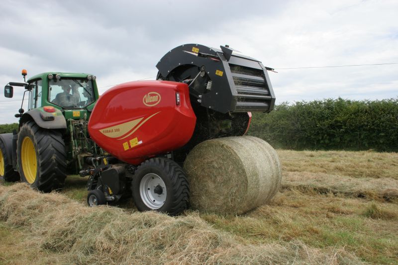 Fixed Chamber round balers - VICON FIXBALE 500, specialist baler for heavy silage conditions with low power requirments for efficient operation