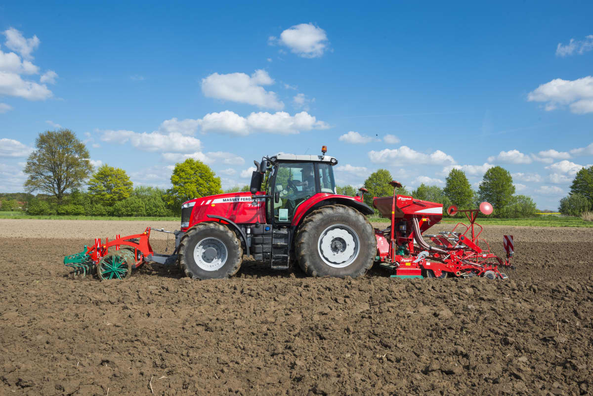 Packers - Kverneland Front Soil Packer, optimal productivity, robust and easy to maneuver during operating on field