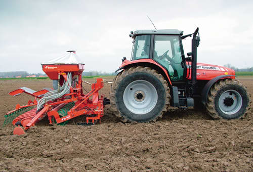 Pneumatic seed drills - Kverneland DA offers great and sturdy design resulting in easy handling and no soil compaction