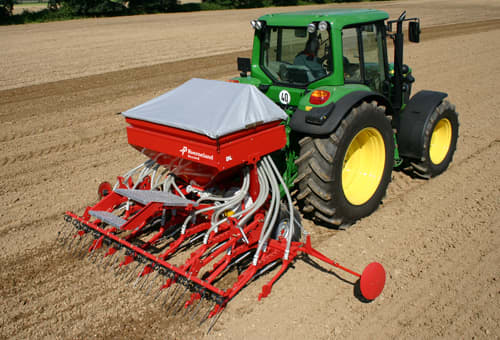 Pneumatic seed drills - Kverneland DL, compact seed drill for small and medium sized farms