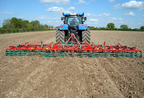 Seedbed Cultivators - Kverneland TLD excellent weight distribution