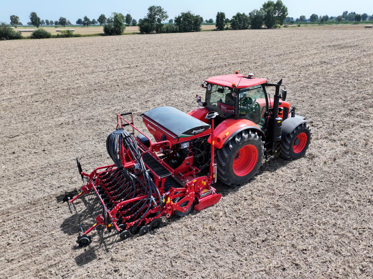 Kverneland-e drill compact H series-field_2025_02.JPG