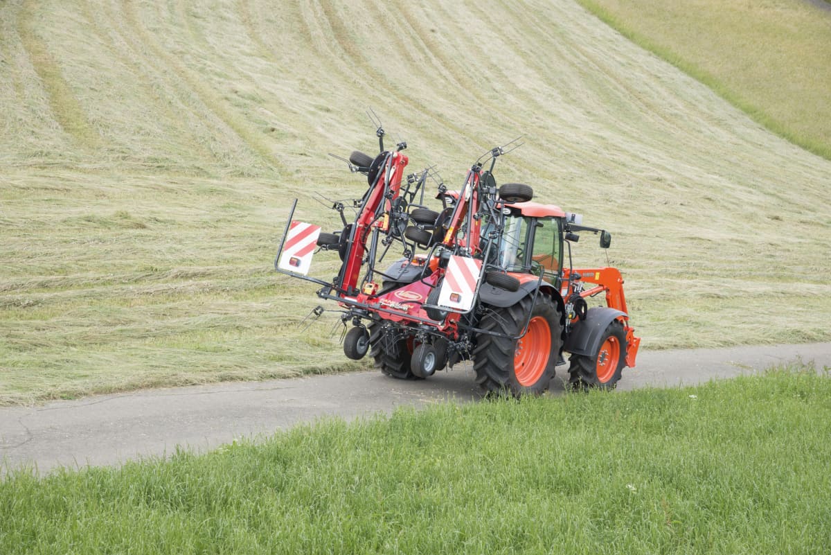 Mounted Tedders - Vicon Fanex 604 - 804, ideal for hay making also low weight and low power requirments