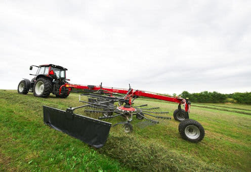 Double Rotor Rakes - VICON ANDEX 774, operating with great maneuvrability and performance during field operation