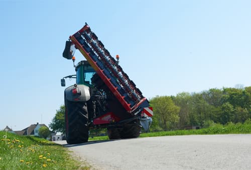 Mower Conditioners - VICON EXTRA 736T VARIO- REAR MOUNTED MOWER CONDITIONERS, Machine of the year 2017, optimal ground preasure and vertical transport solution for safe and efficient movement