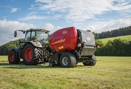 Fixed Chamber round balers - VICON RF 4325, operating intensive and with high performance on field