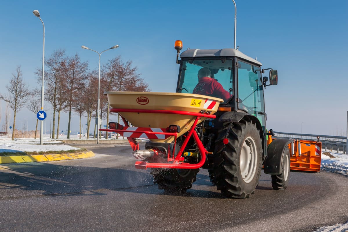 pendulum spreaders - Vicon SuperFlow PS403, SuperFlow Spreading System, Easy Setting, Range of Spreading Spouts, Border spreading and PS-ED II on-board computer