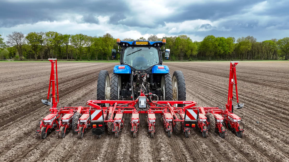 Kverneland Group Soest Marks 40 Years of Excellence in Precision Drill Technology