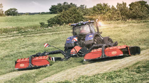 10.2m versatile QuattroLink mower with easy controls