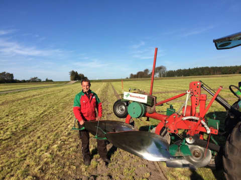 Healthy soils by ploughing with Kverneland