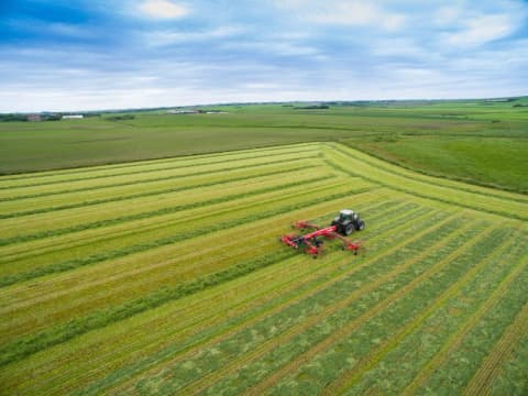 Kvernelandi nelja rootoriga vaalutid - tõhus lahendus!