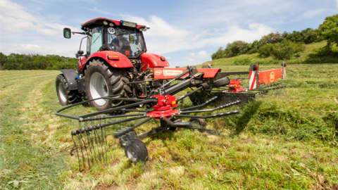 Zweikreiselschwader – Dreipunktanbau und gezogen