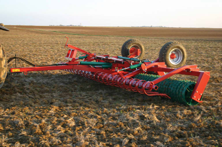 Kverneland Actiroll, efficient soil and levelling, strong frame concept, contoura