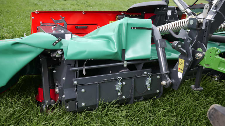 Kverneland - Kverneland-2836 FS-Front-Plain-Auger-Mower 031.jpg