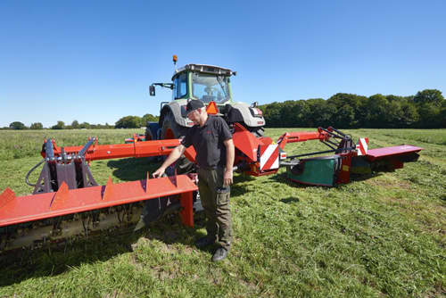 Spreading and Swathing