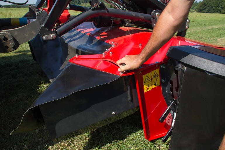 Mower Conditioners - VICON EXTRA 732FT - 732FR - 736FT - 736FR FRONT MOUNTED MOWER CONDITIONERS, new and comfortable ideas to the machine with a maintenance friendly design