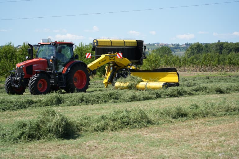 Kverneland - Unique pick-up design