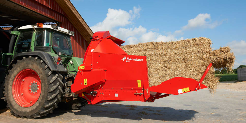 Kverneland 852 Mounted Bale Chopper Gordon Hegarty & Sons
