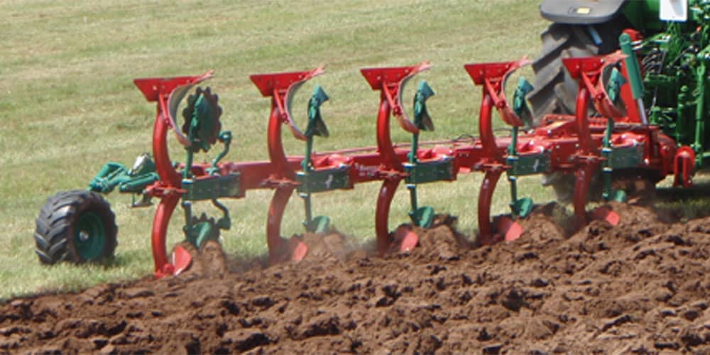 Kverneland EG LB / Charrue portée réversible / Charrues / Préparation